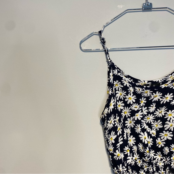 ๐๏ธ 4 for 20$ - 5th & Love Floral Short Dress / Black & White / M - Picture 2 of 7